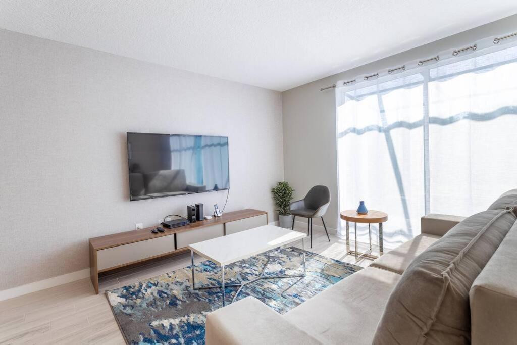 Charming Four Bedrooms Townhome With Private Splash Pool At Le Reve Resort Kissimmee Exterior foto